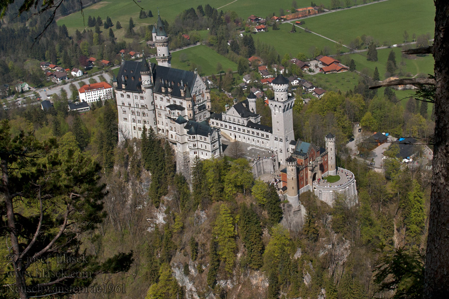 Neuschwanstein zámek Ludvík II. Bavorský